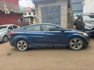 Hyundai Elantra Limited Sedan FWD (1.8L 4cyl 6A) 2016 Blue