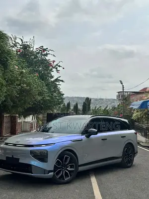 New XPeng G9 2025 Gray