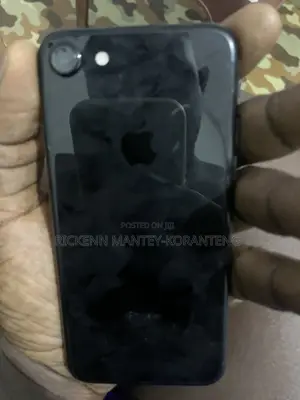 New Apple iPhone 7 32 GB Black