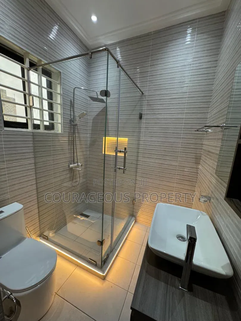 4bdrm House in East Legon Hill, American House for sale