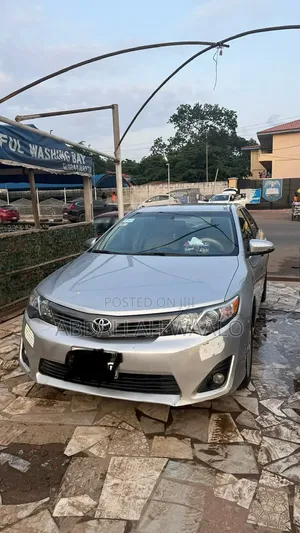 Toyota Camry 2013 Silver