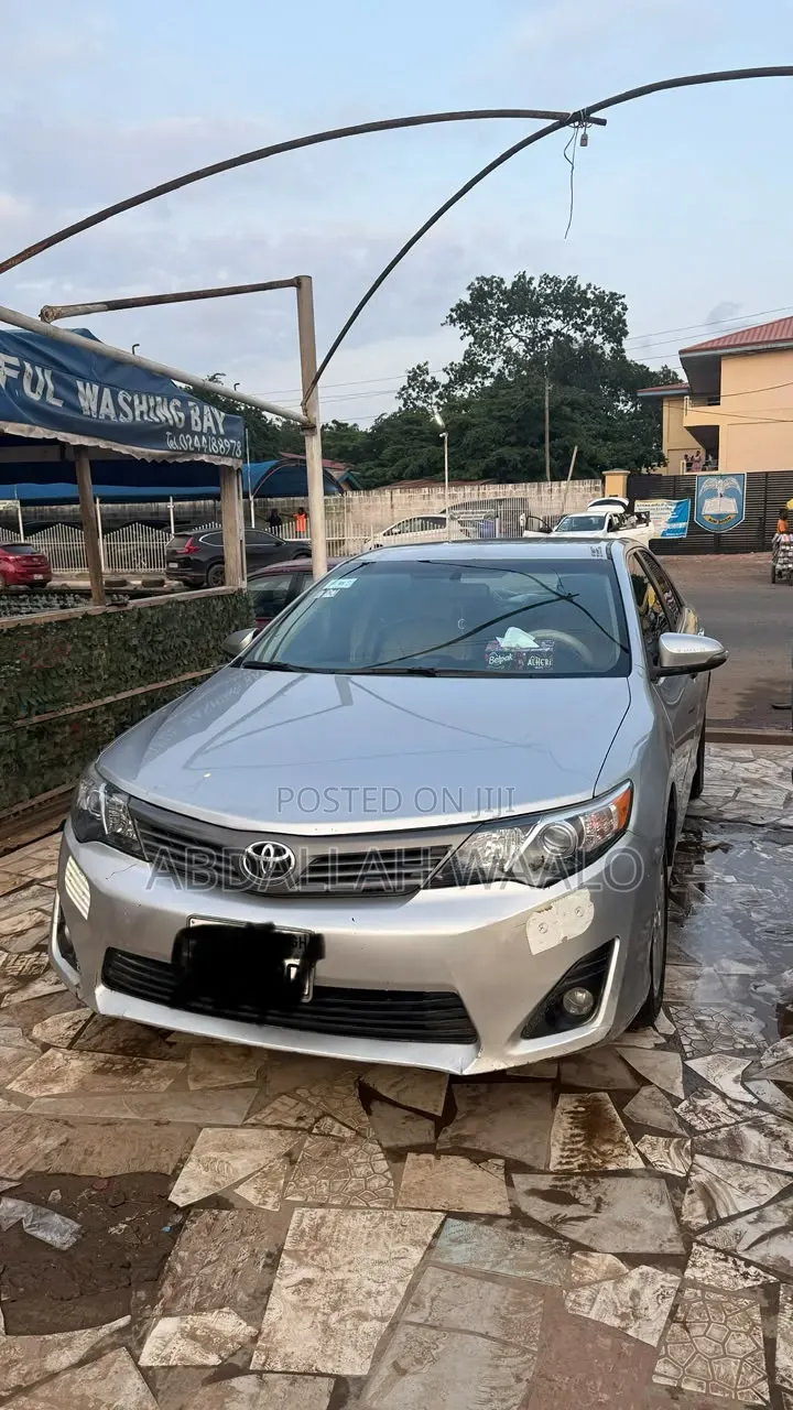 Toyota Camry 2013 Silver