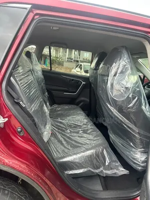 Toyota RAV4 2021