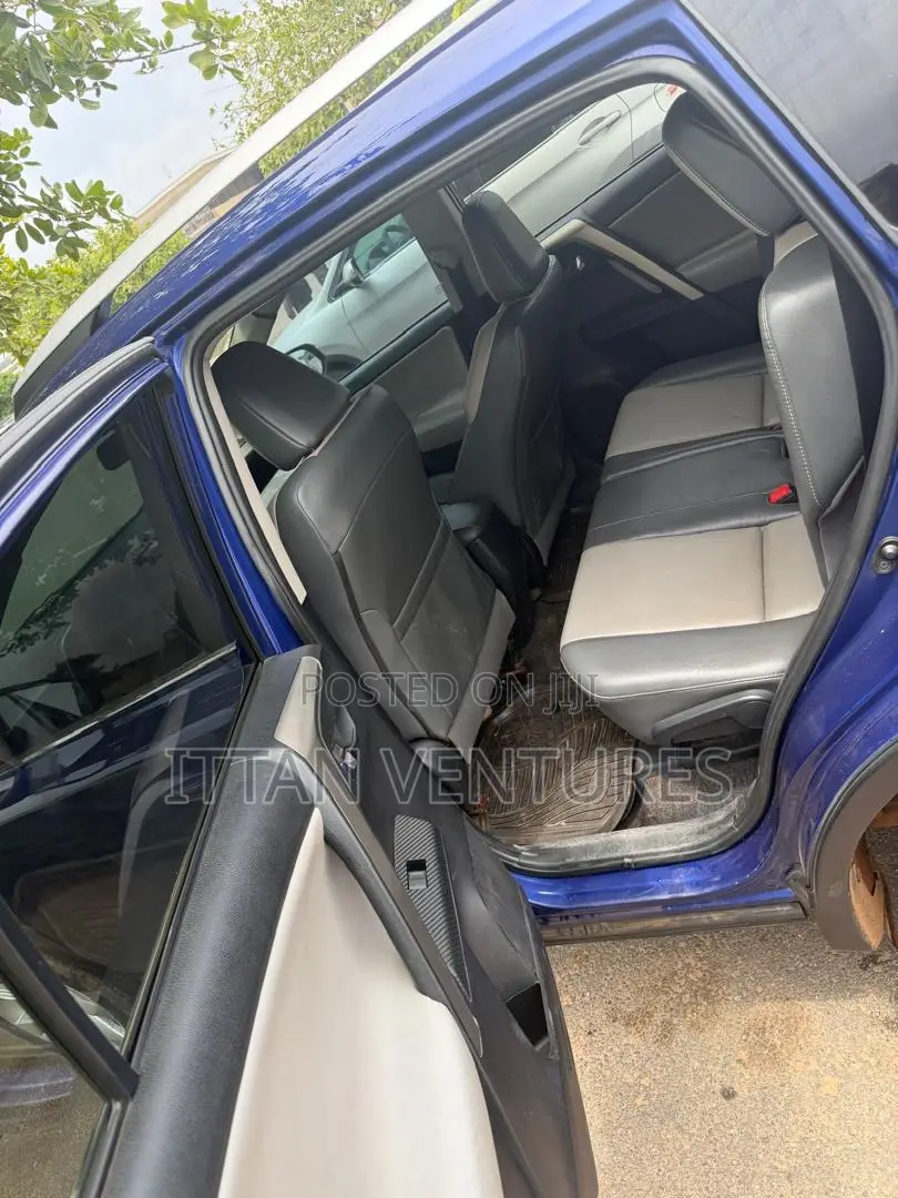 Toyota RAV4 Limited 4dr SUV AWD (2.5L 4cyl 6A) 2015 Blue