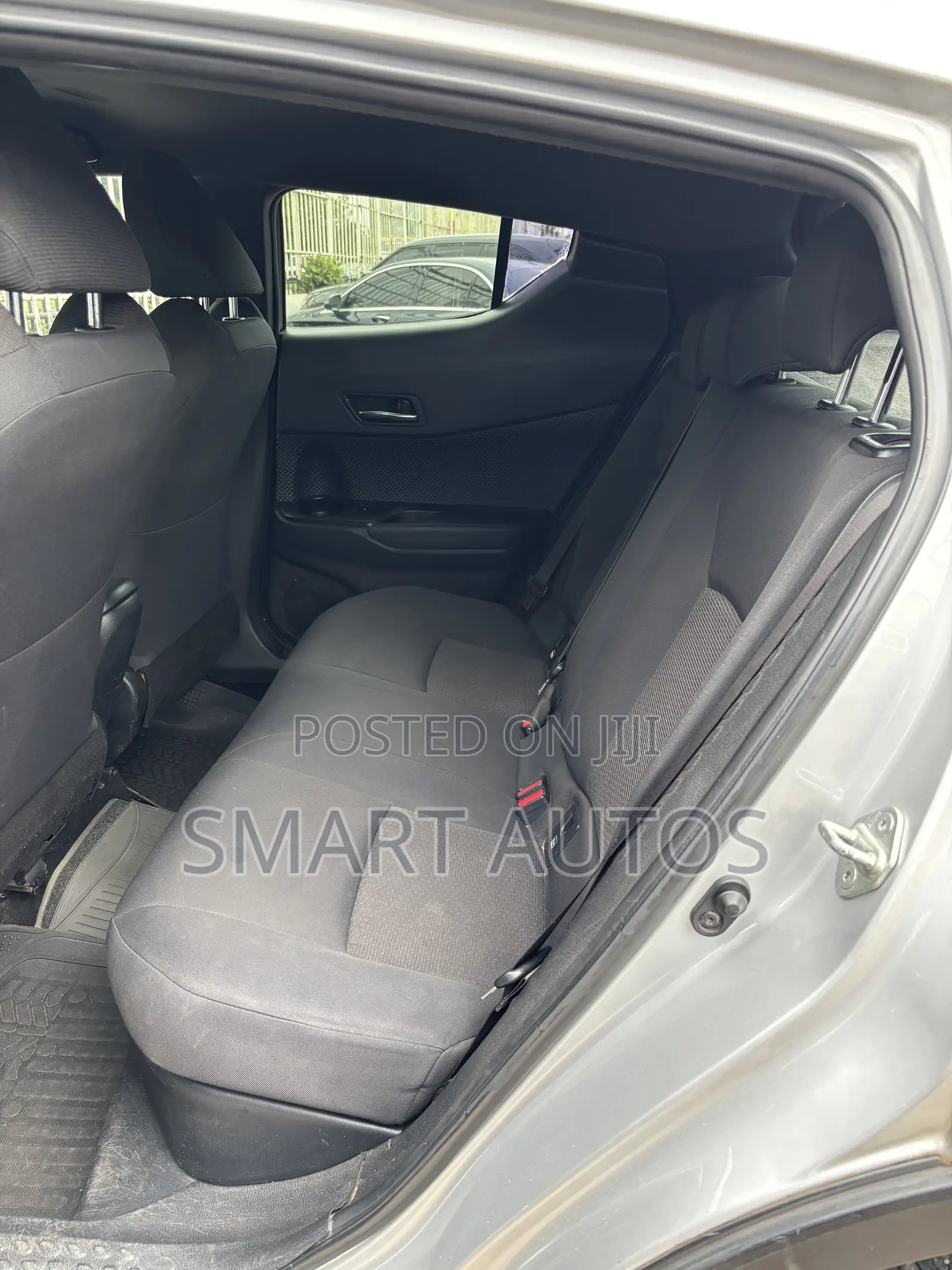 Toyota C-HR 2018 Silver