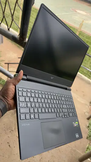 Laptop HP Victus 15 8GB AMD Ryzen 5 SSD 256GB