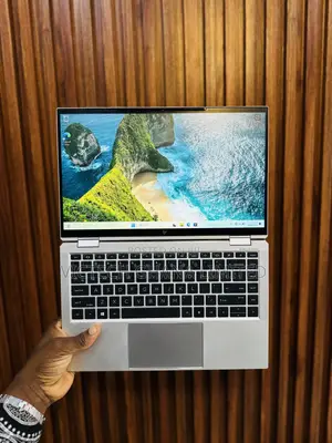 Laptop HP EliteBook 1040 G8 16GB Intel Core i7 SSD 512GB