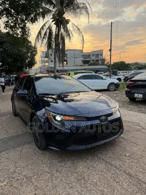 Toyota Corolla LE 2021 Blue
