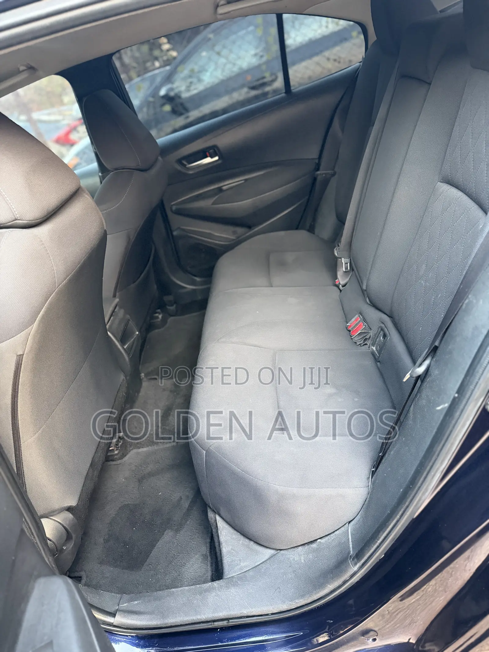 Toyota Corolla LE 2021 Blue