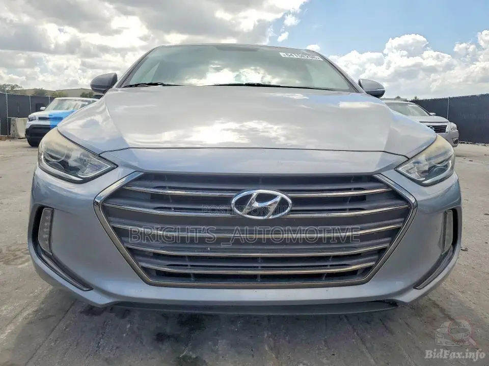 Hyundai Elantra Limited 2018 Silver