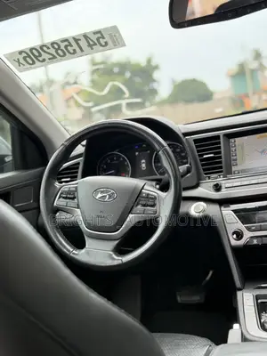 Hyundai Elantra Limited 2018 Silver