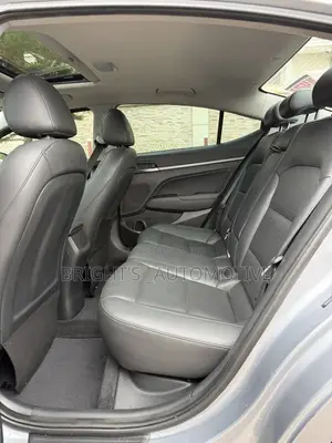 Hyundai Elantra Limited 2018 Silver