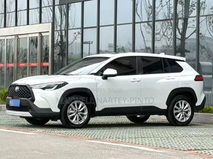 Toyota Corolla Cross 2025 White