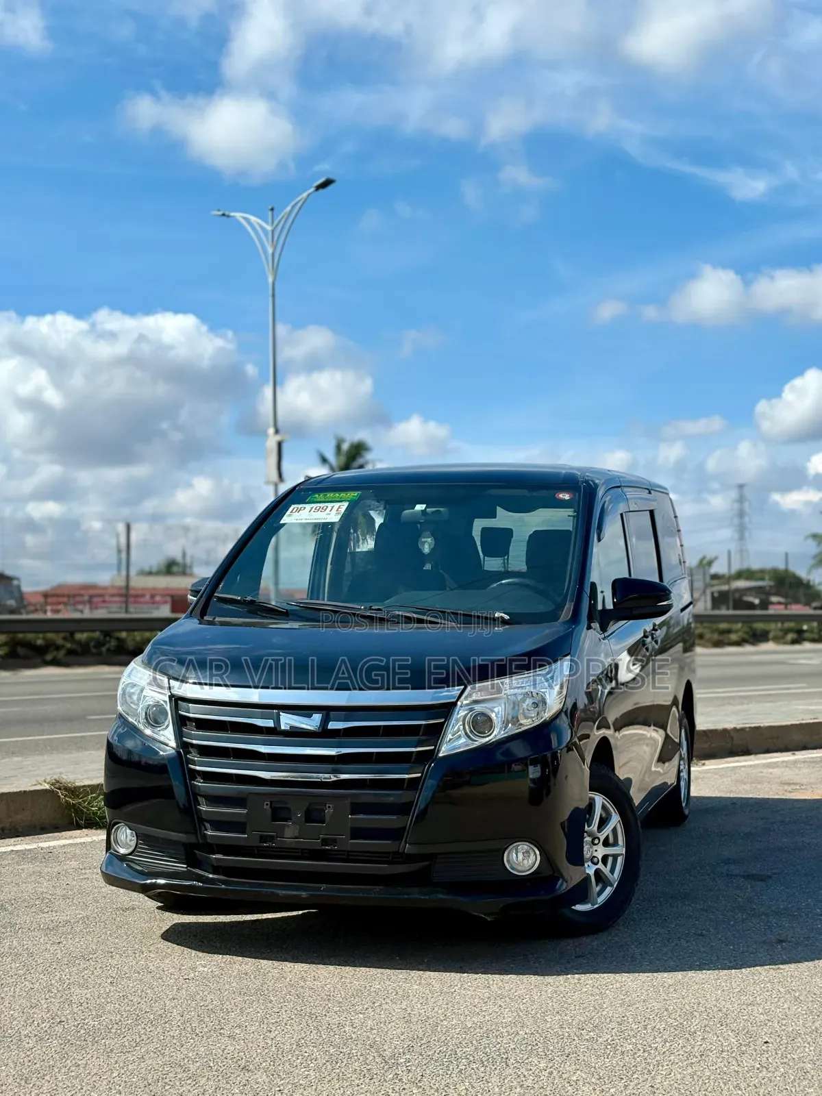 Toyota Voxy 2015 Black