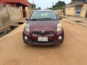 Toyota Vitz 2010 Burgundy