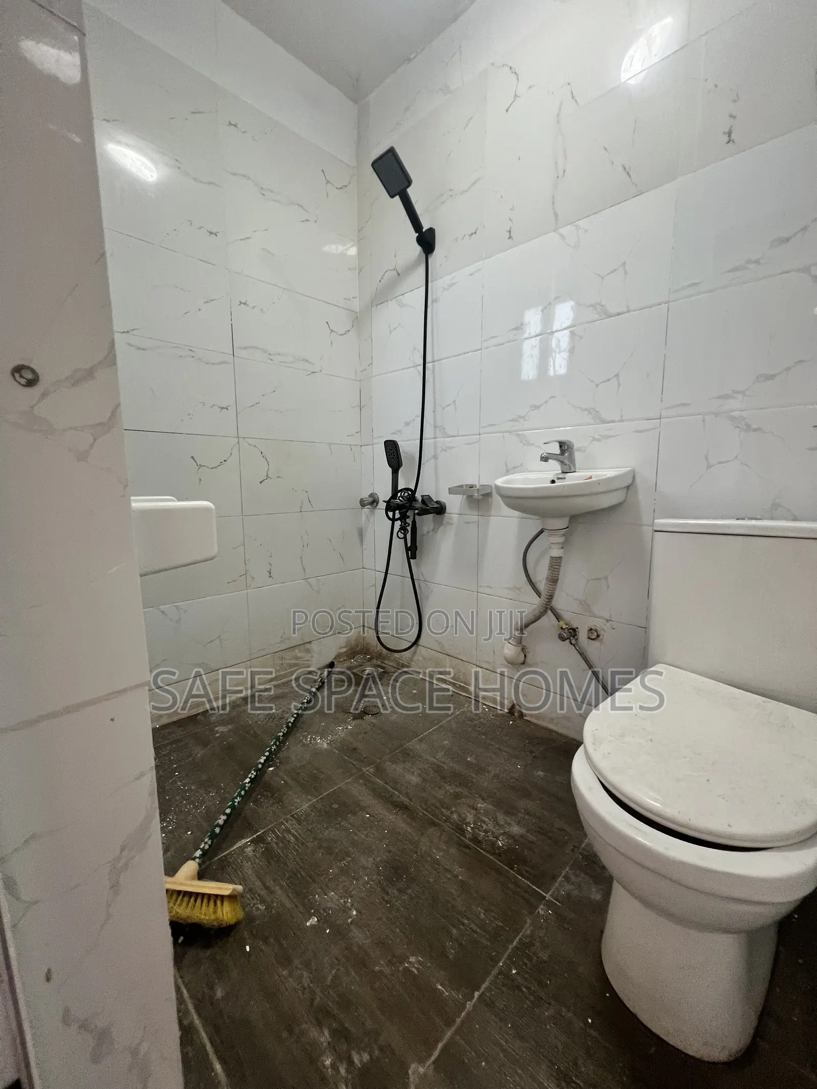 1bdrm Apartment in Burma Camp for rent