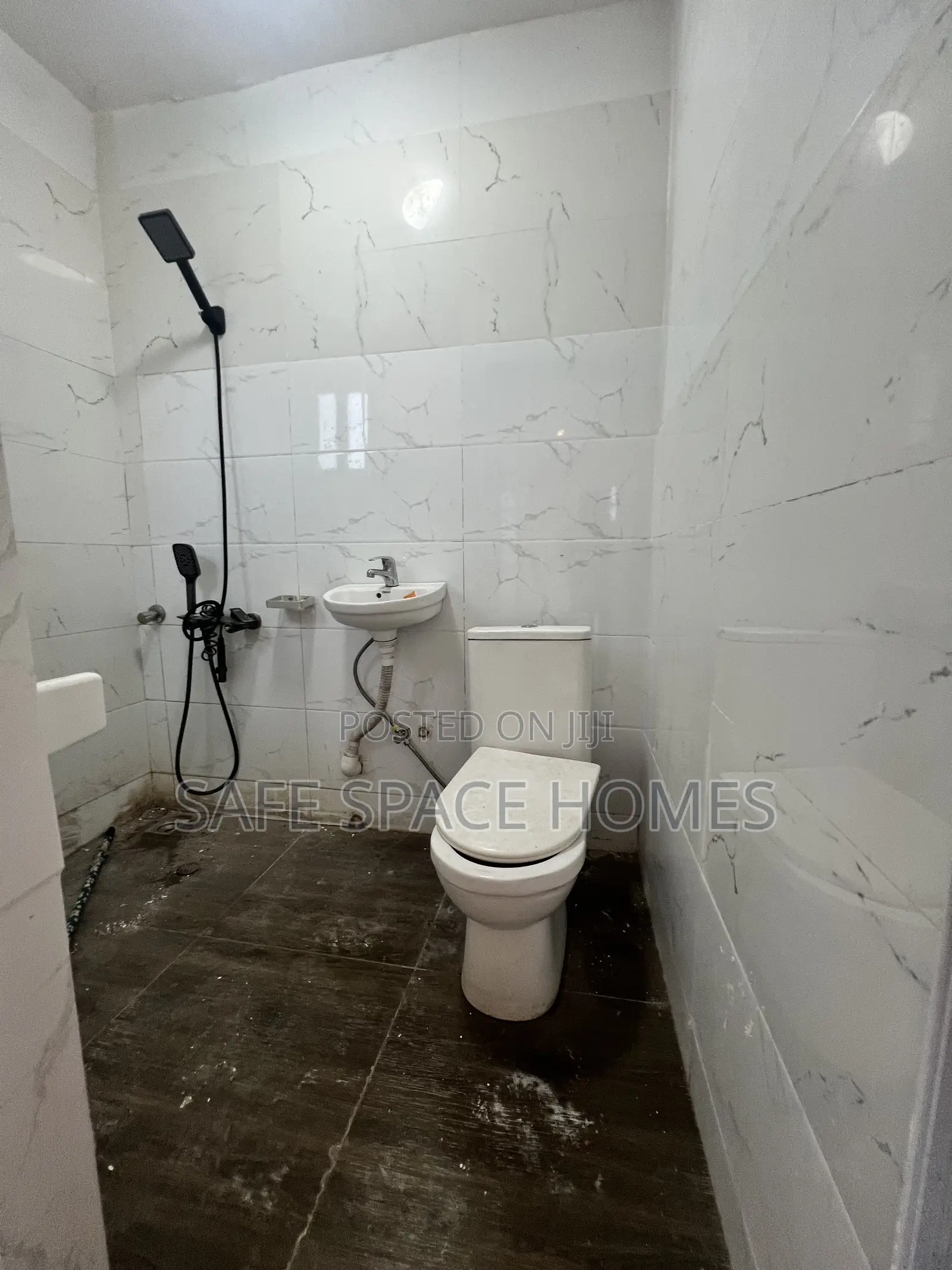 1bdrm Apartment in Burma Camp for rent