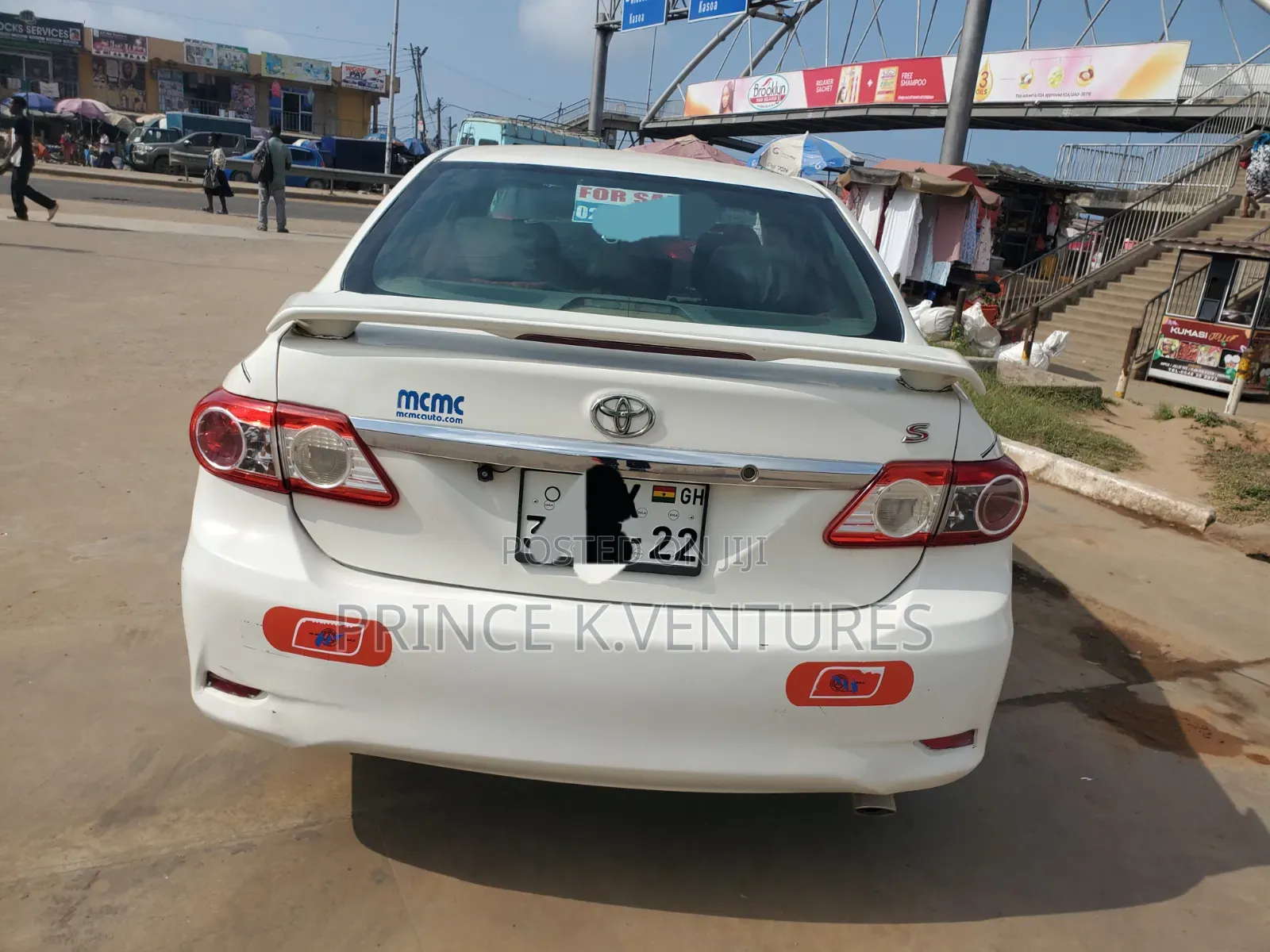 Toyota Corolla S 5-Speed 2013 White