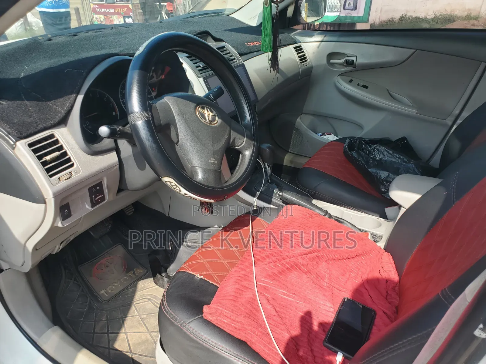 Toyota Corolla S 5-Speed 2013 White