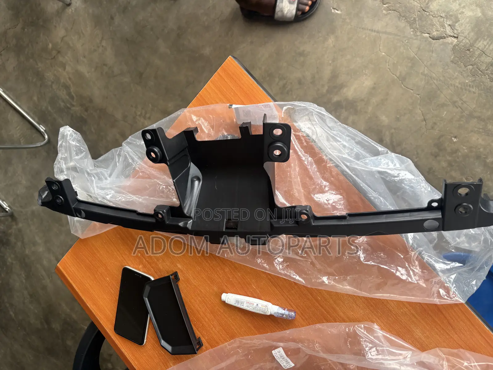 Honda CRV Bumper Grill Holder 2017 2018 2019 2020 2021 2022