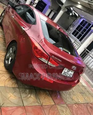 Hyundai Elantra 2013 Red