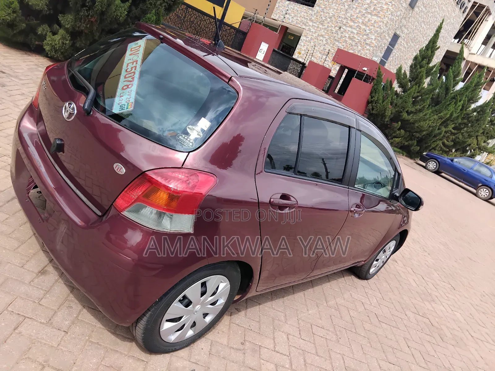 Toyota Vitz 2010 Brown