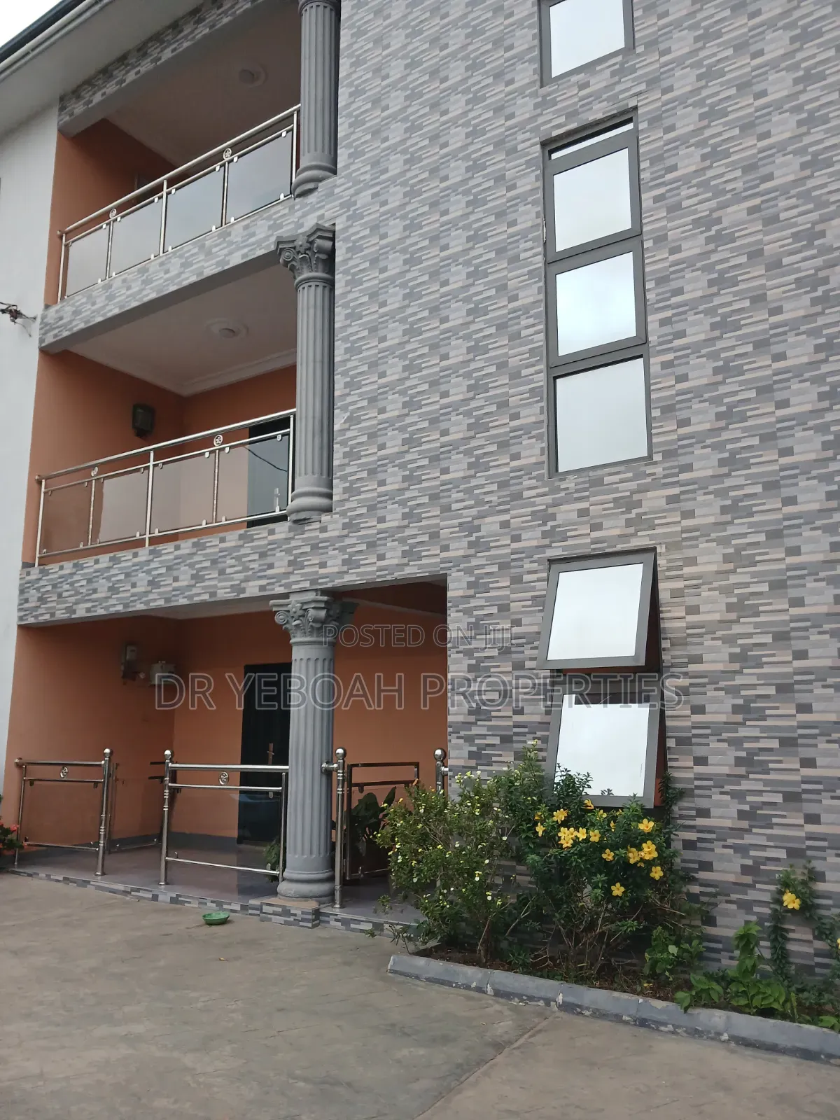 3bdrm Apartment in Spintex Agblezaa :-, Manet Court for rent