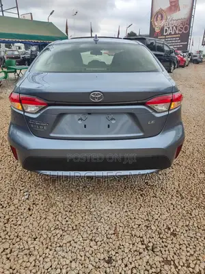 Toyota Corolla 2022 Blue