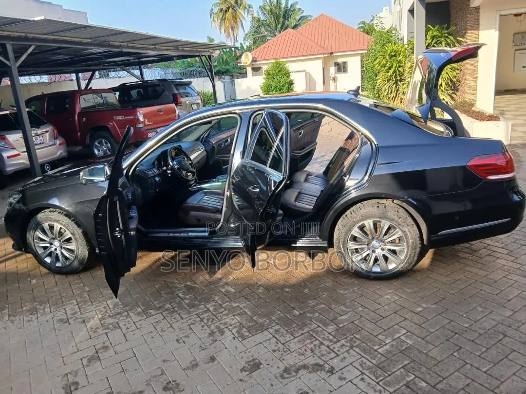 Mercedes-Benz E350 2012 Black