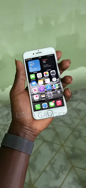 Apple iPhone 7 32 GB Silver