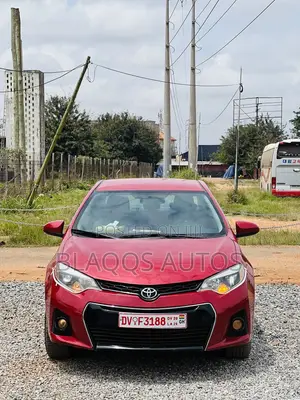 Toyota Corolla 2015 Red