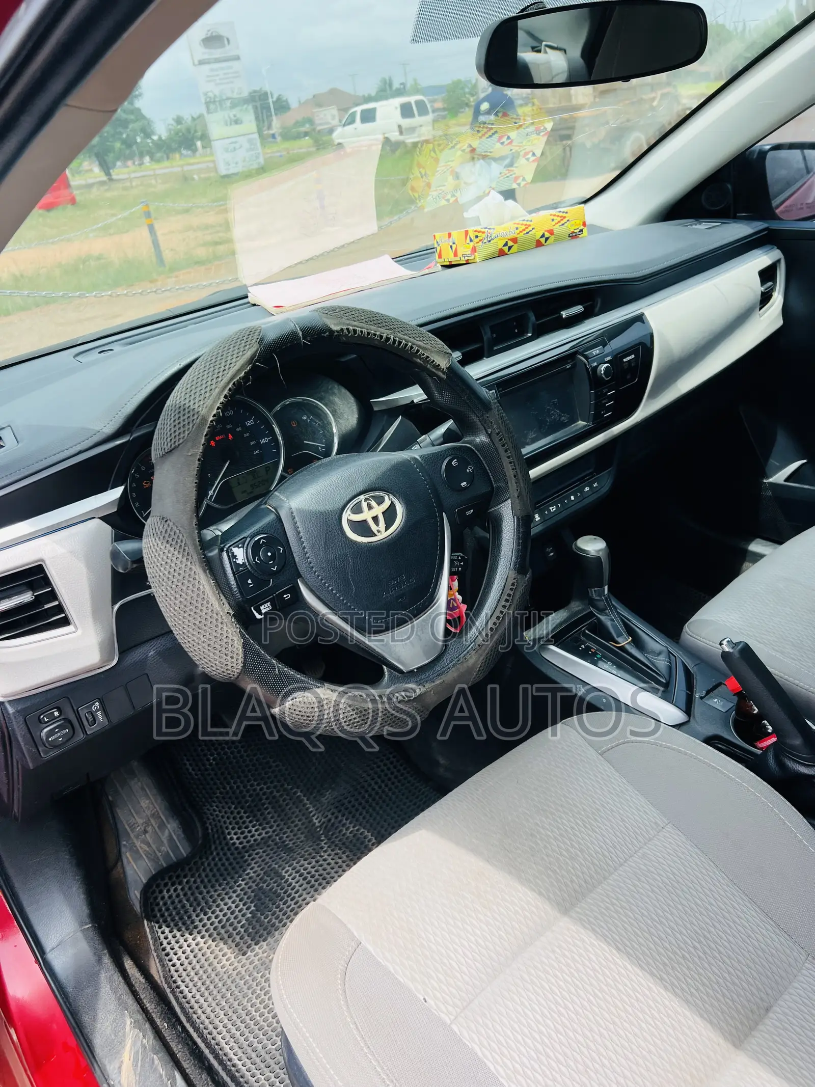 Toyota Corolla 2015 Red