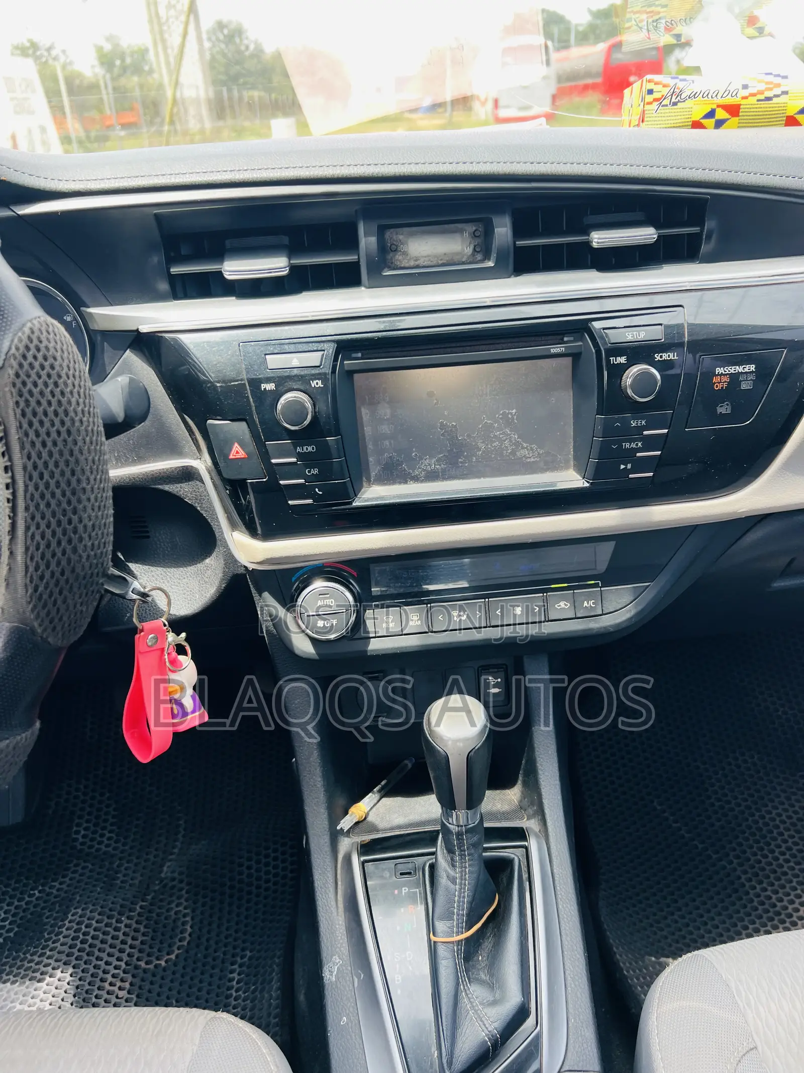 Toyota Corolla 2015 Red
