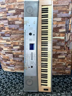 Yamaha DGX 620