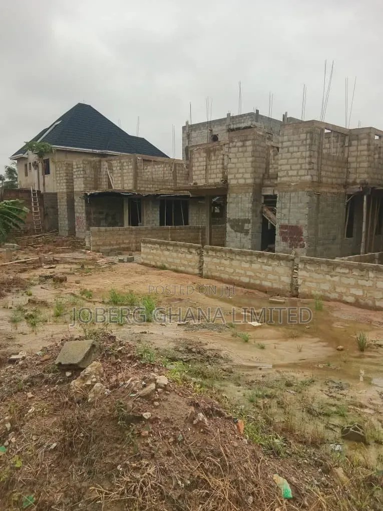 3bdrm Townhouse/Terrace in Tema Metropolitan for sale