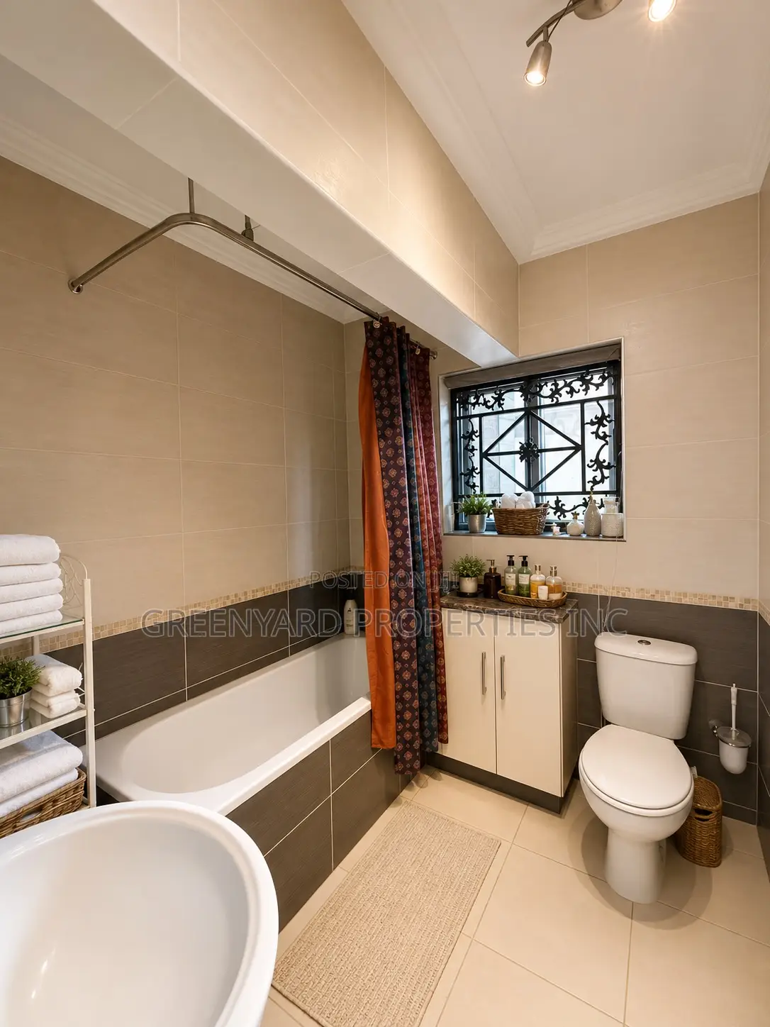 Furnished 2bdrm Apartment in Com17 Shell, Spintex for sale