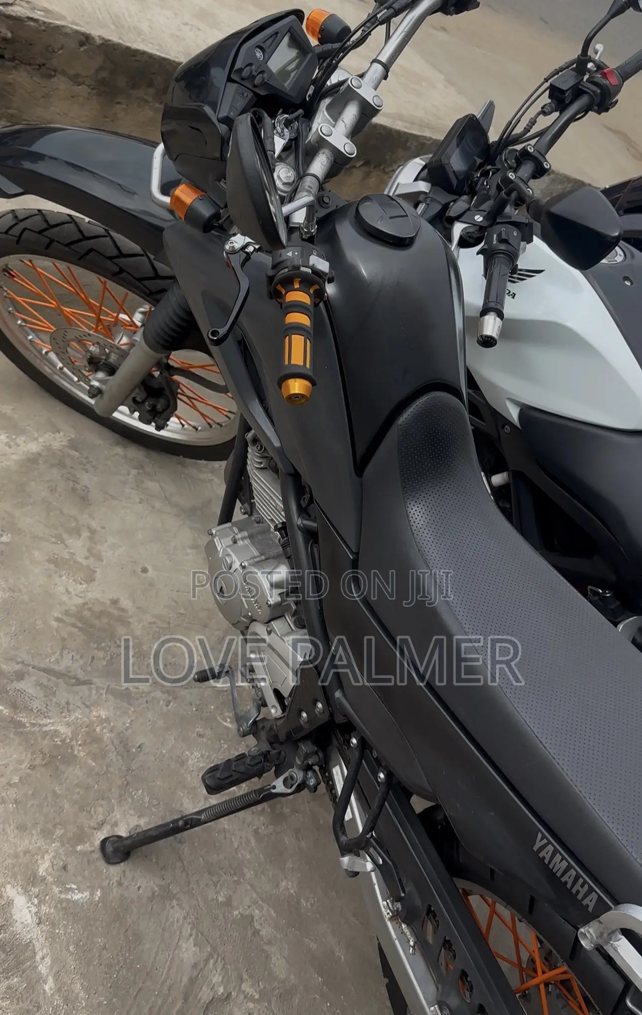 Yamaha 2018 Black