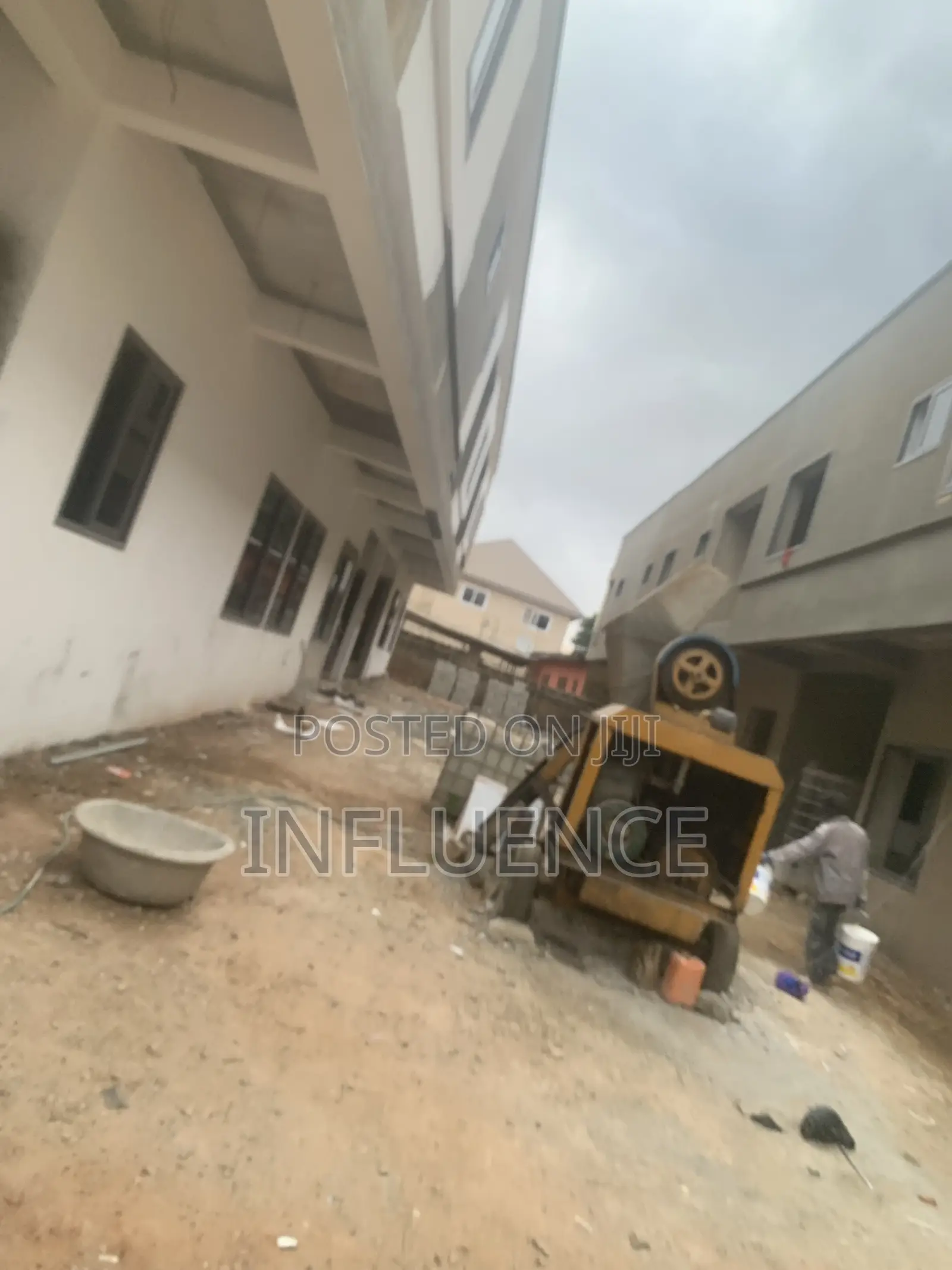 3bdrm House in American House Area, East Legon for sale