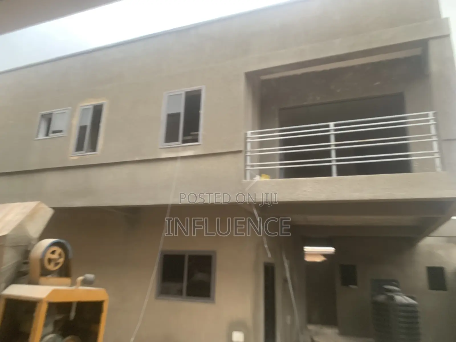 3bdrm House in American House Area, East Legon for sale
