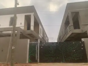 3bdrm House in American House Area, East Legon for sale