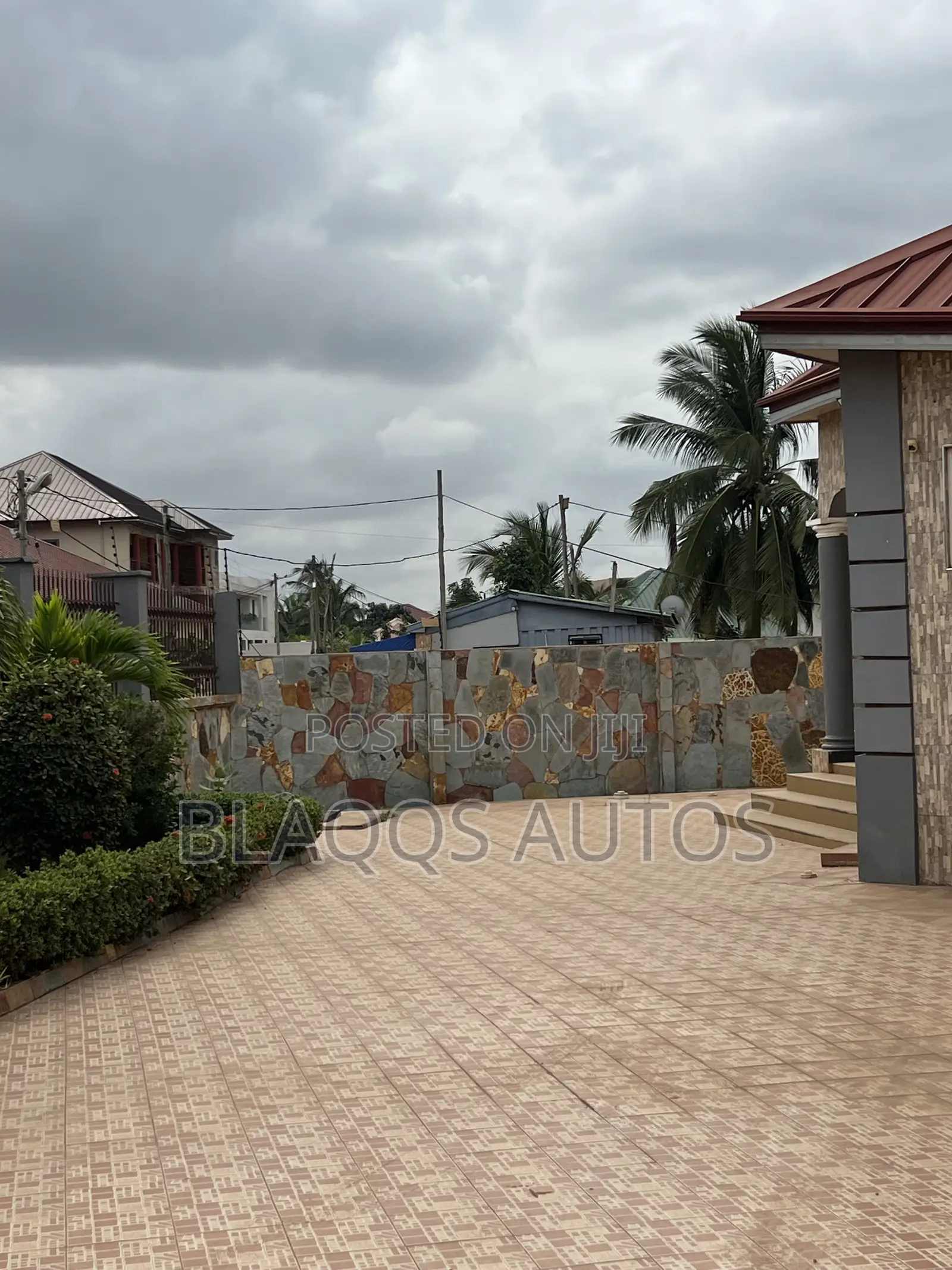 Furnished 5bdrm House in Lakeside for sale
