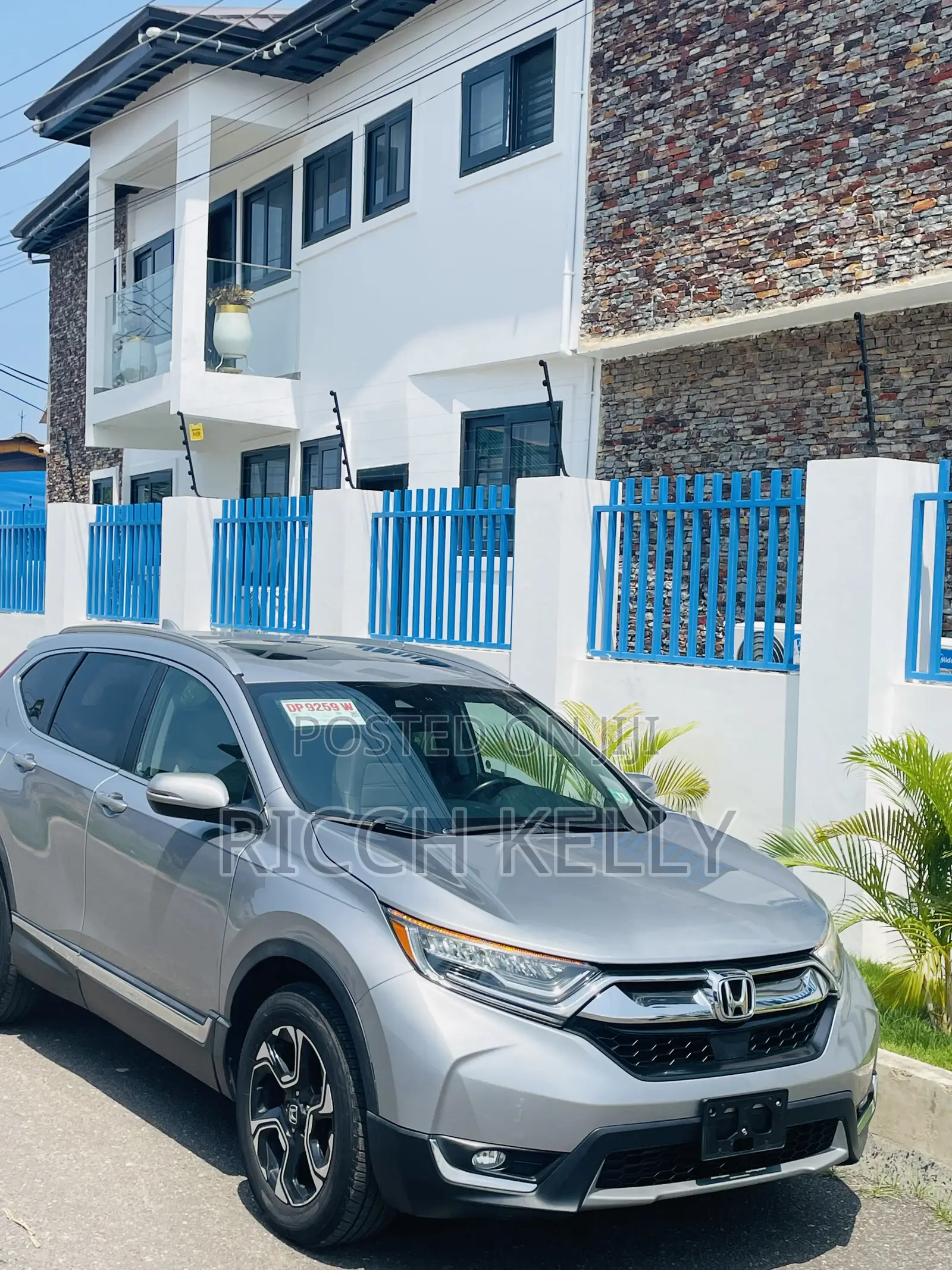 Honda CR-V Touring AWD 2018 Silver