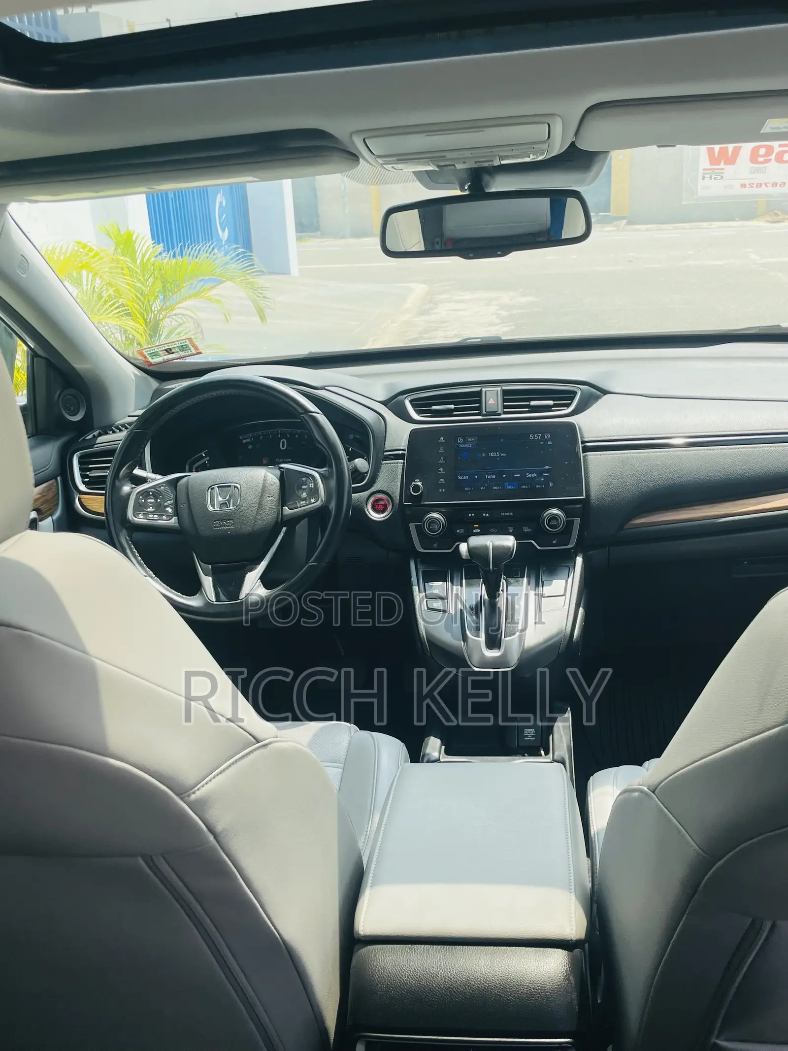 Honda CR-V Touring AWD 2018 Silver