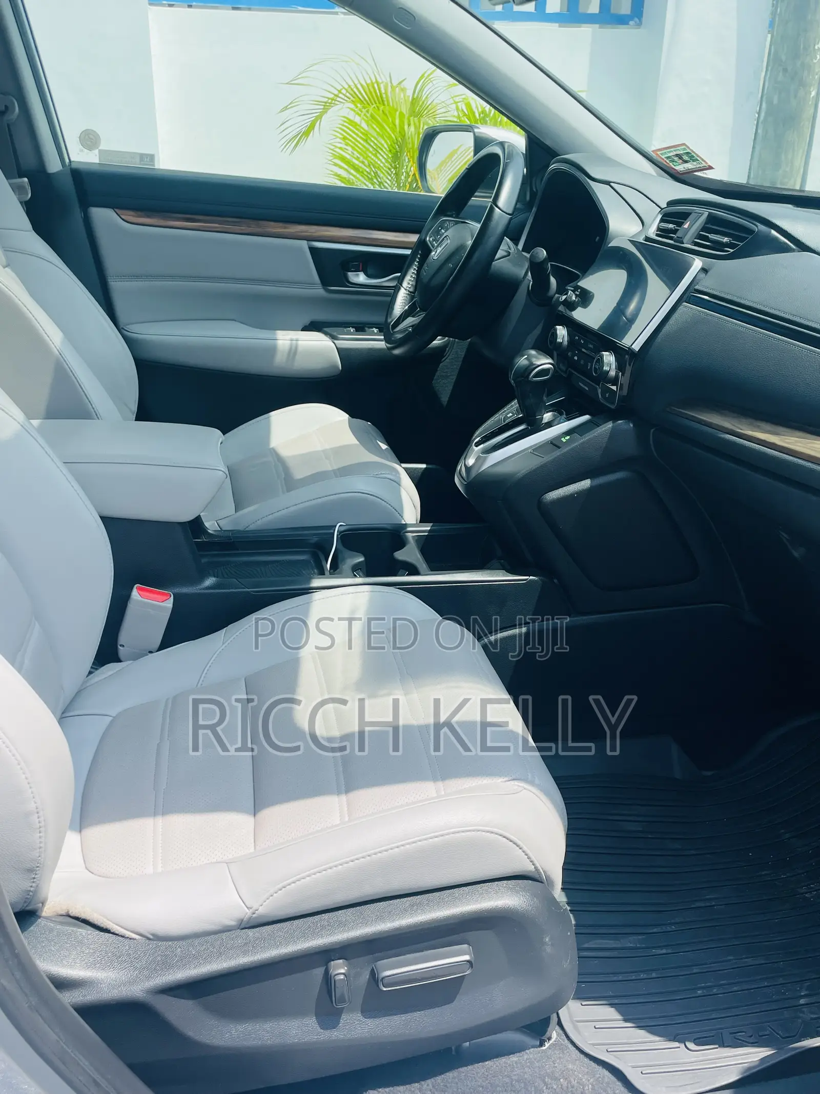 Honda CR-V Touring AWD 2018 Silver