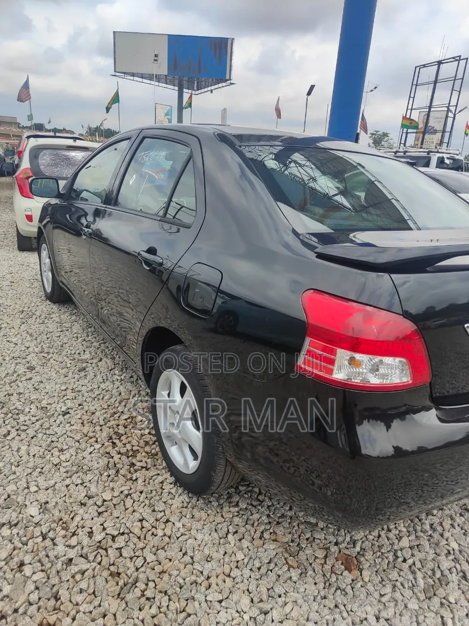 Toyota Yaris 2015 Black