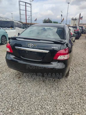 Toyota Yaris 2015 Black
