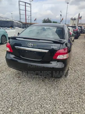 Toyota Yaris 2015 Black