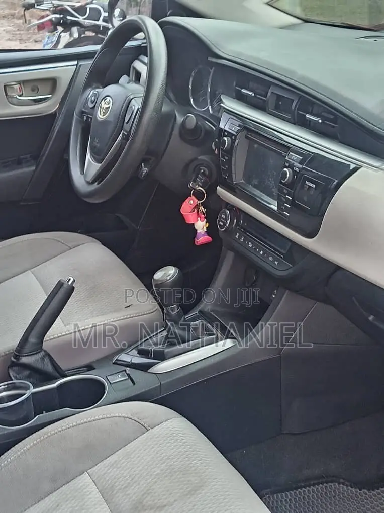 Toyota Corolla 2016 Red
