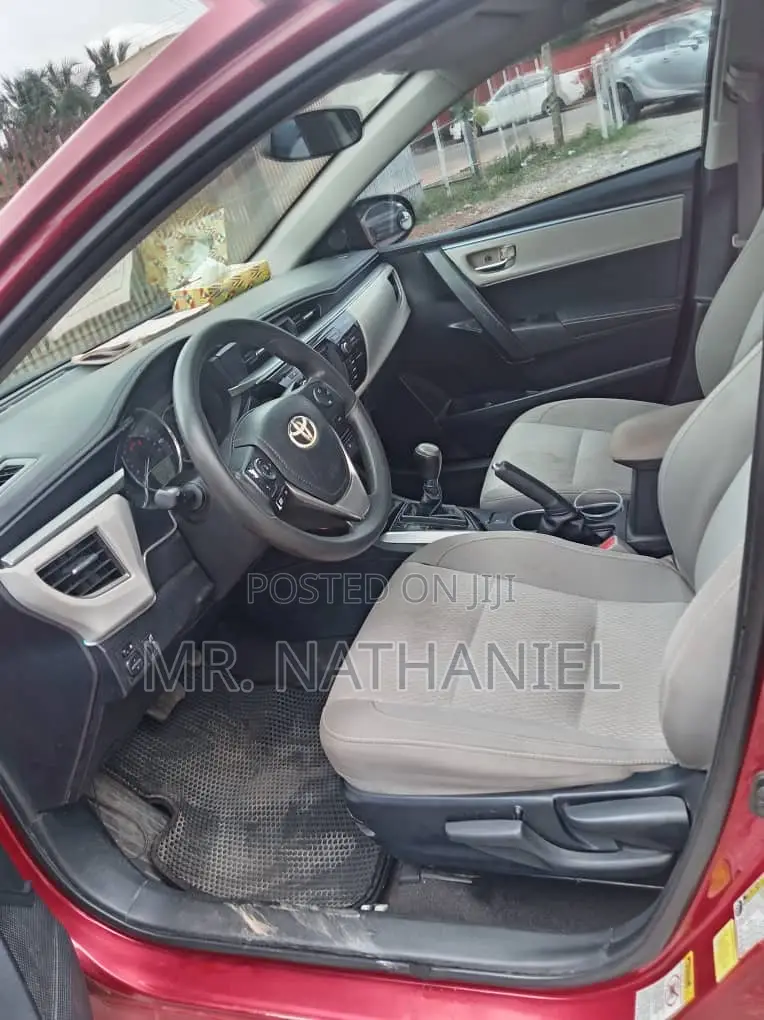 Toyota Corolla 2016 Red