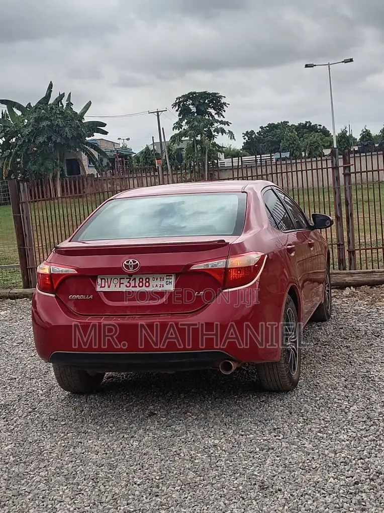 Toyota Corolla 2016 Red
